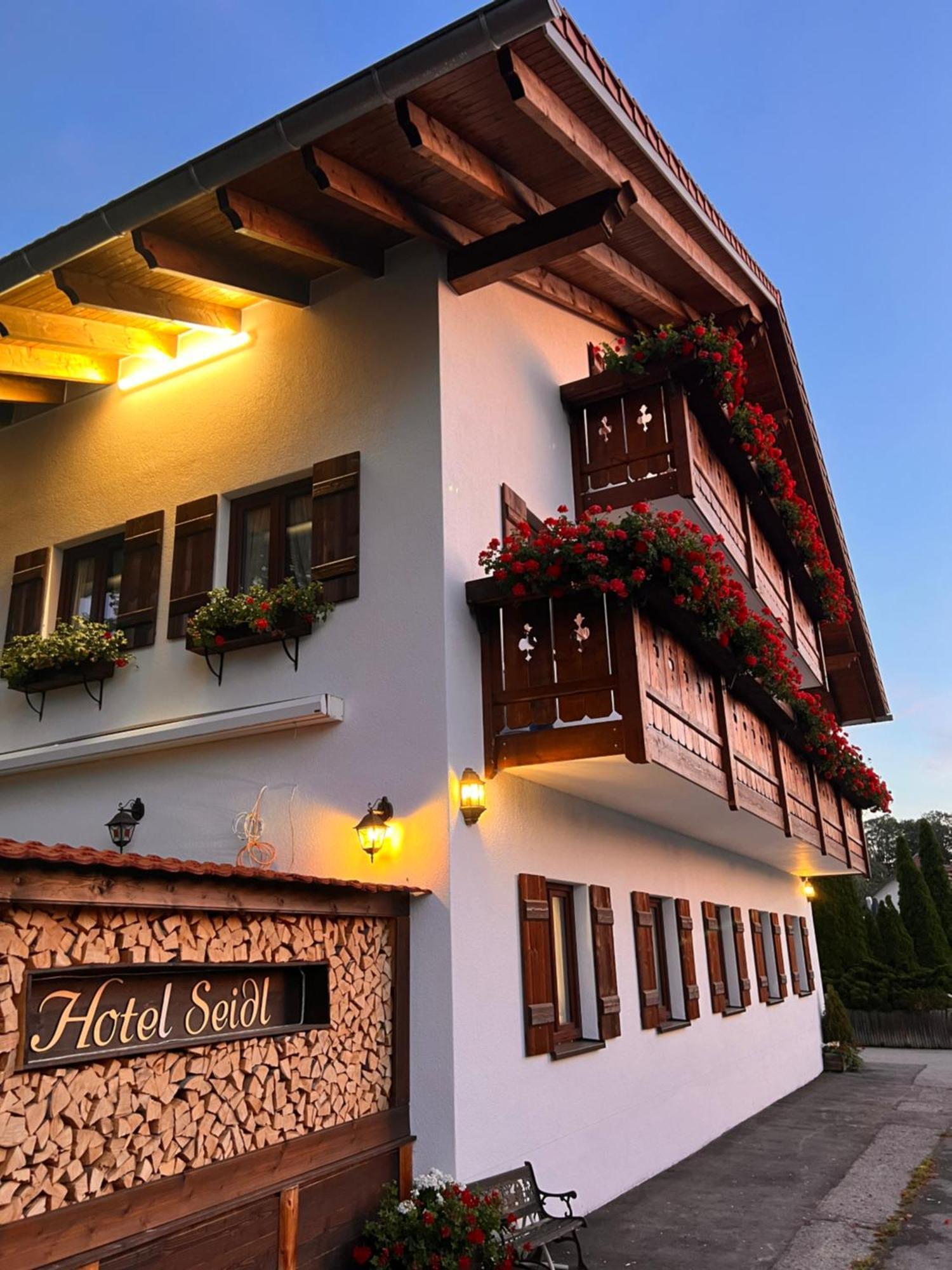 Hotel Seidl Straßlach-Dingharting Exterior foto